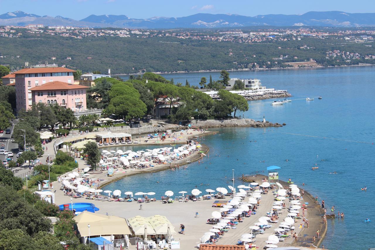 Apartments And Rooms Liburnija Opatija Exteriör bild